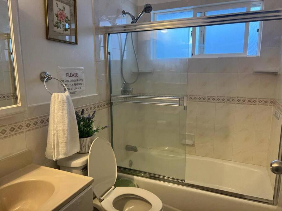 דיילי סיטי Affordable Private Rooms With Shared Bath Kitchen Near Sfo מראה חיצוני תמונה